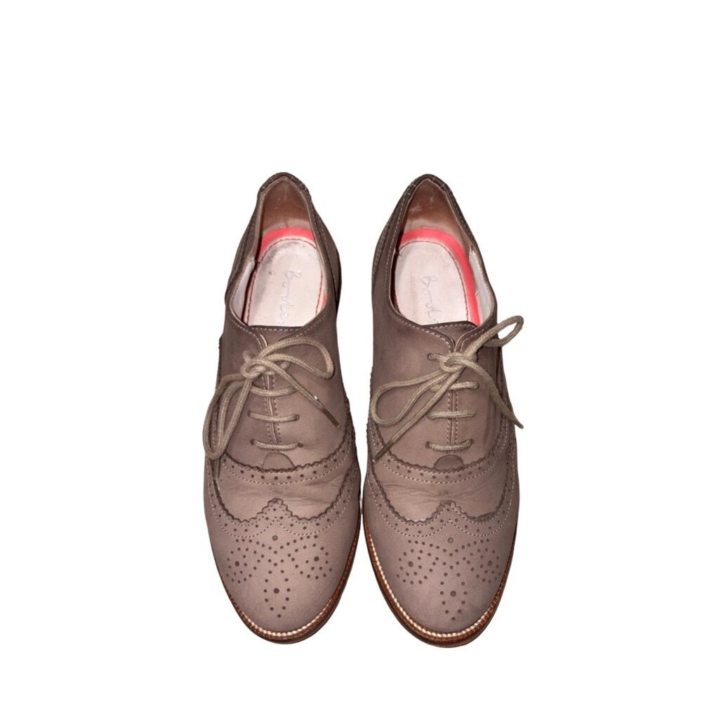 BODEN Beige Wingtip Oxford Shoes Size: EU 36.5 / US 6